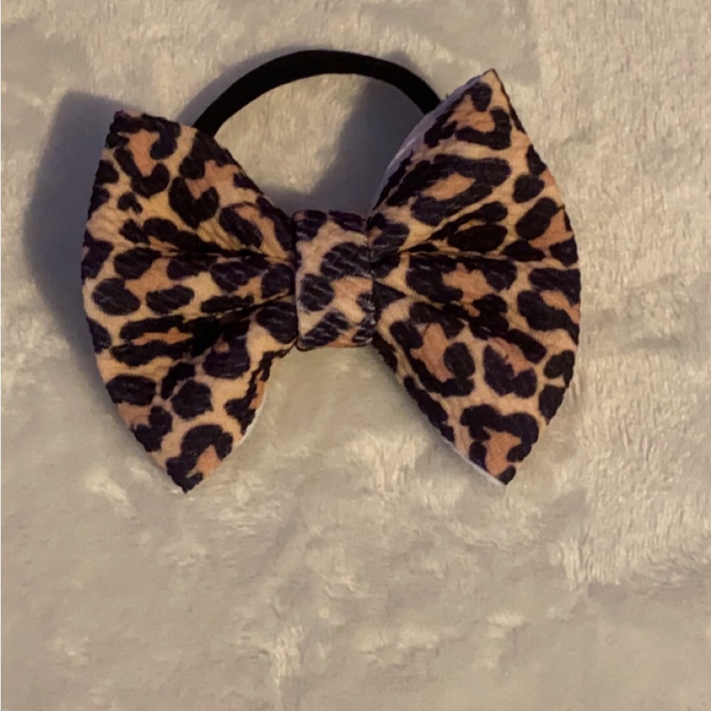 Nylon headband bows
